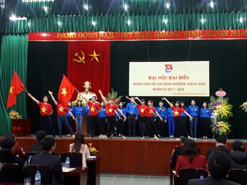 Chi đoàn MN Hoa Mai tham dự đại hội đại biểu Đoàn thanh niên phường Thạch Bàn nhiệm kỳ 2017 – 2022  